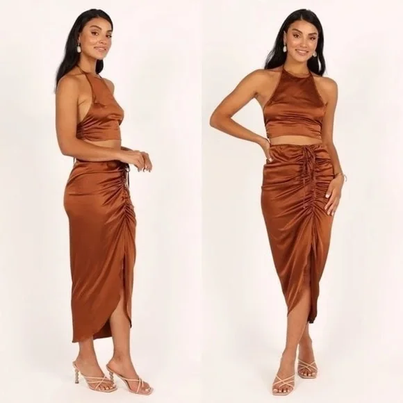 Mable x Petal & Pup NEW Angelique Open Back Satin Cognac Matching Set Size M - Picture 2 of 8